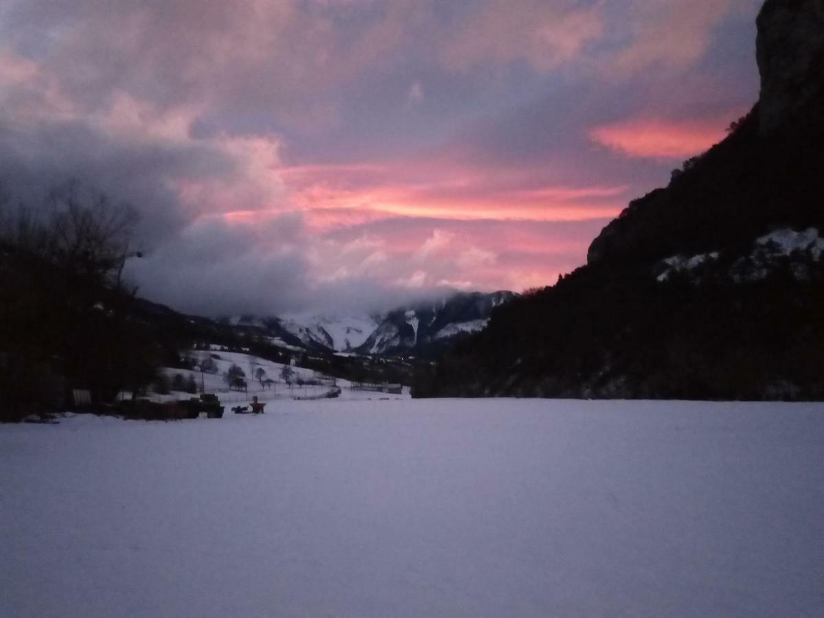 Le Colombier Bed & Breakfast Glandage Dış mekan fotoğraf
